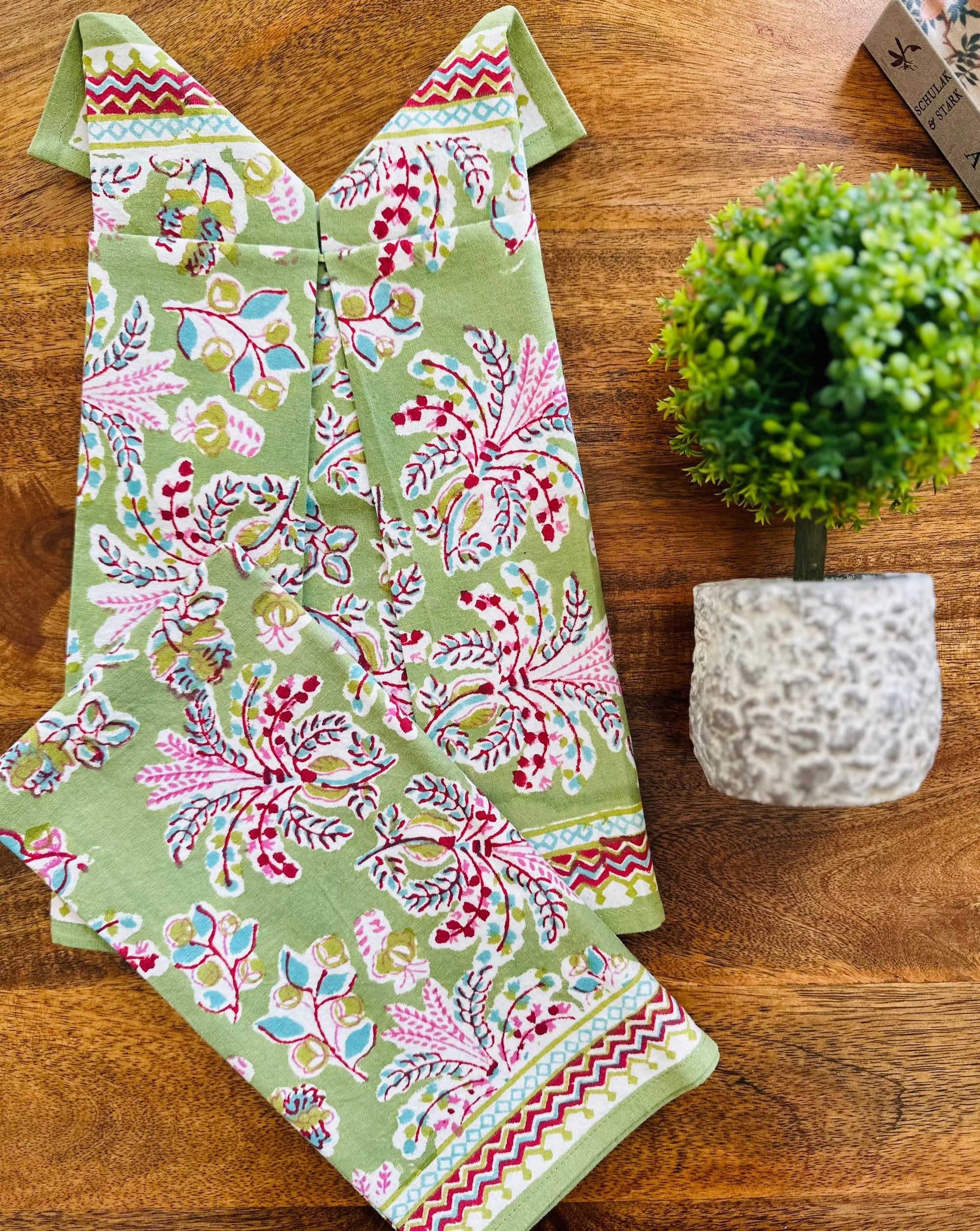 Pomegranate Inc. Grecian Palm 20" Napkin S/4