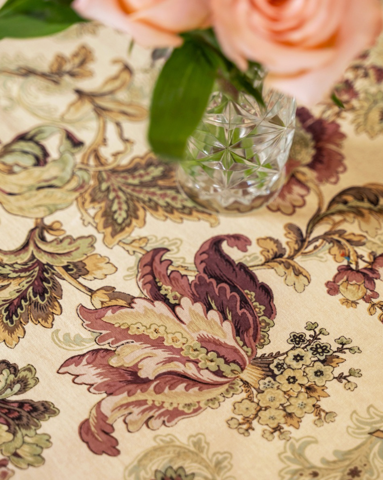 Sonnet Ecru Tablecloth