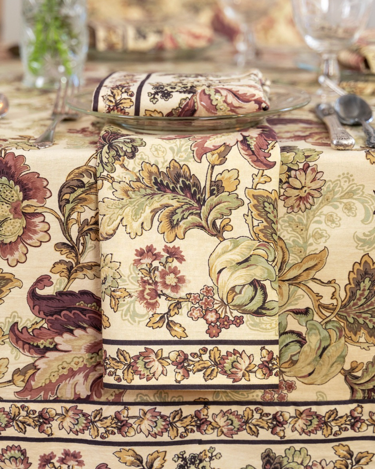 Sonnet Ecru Napkins S/4